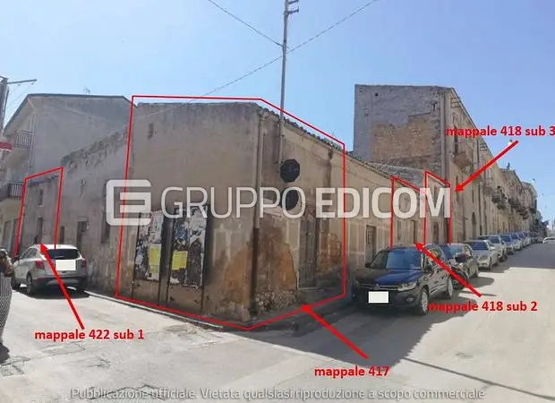 Abitazione di tipo civile in Via Umberto n. 23 - 25- 19- Via Crispi n. 26 - 1