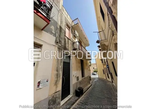 Abitazione di tipo economico in Via Vittorio Emanuele, 8 - 1