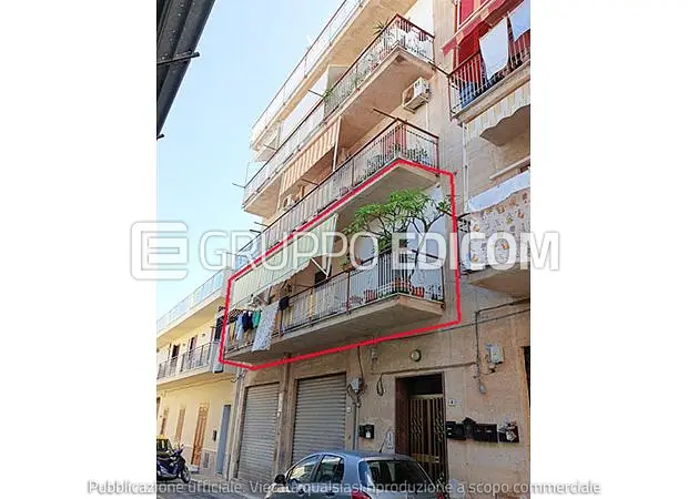 Abitazione di tipo economico in Via Lucrezio, 4 - 1