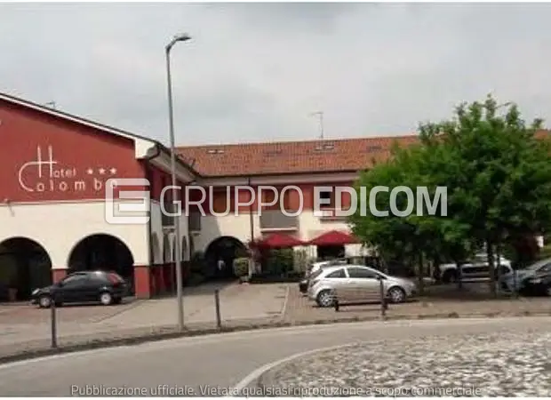 Edifici a destinazione particolare in Piazza Cristoforo Colombo - 1