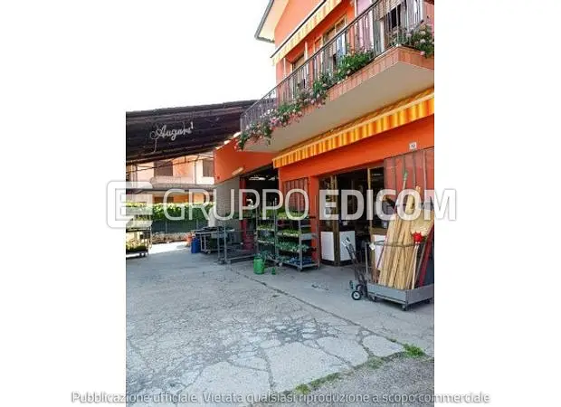 Abitazione di tipo economico in Via Volta, 12 - 1