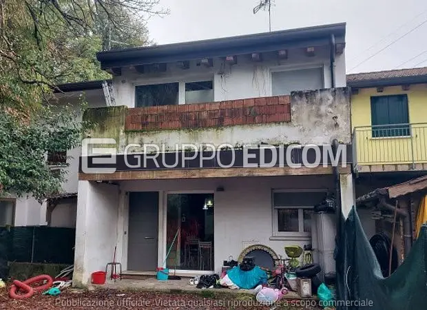 Abitazione di tipo economico in Via Ronchi, 6 - 1