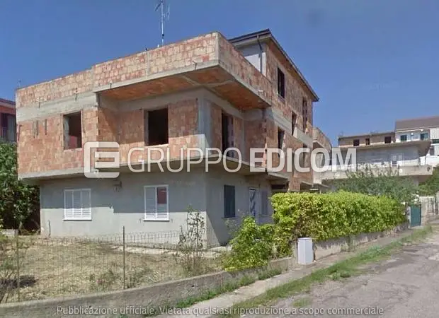 Abitazione di tipo economico in Via Marche, 15 - 1