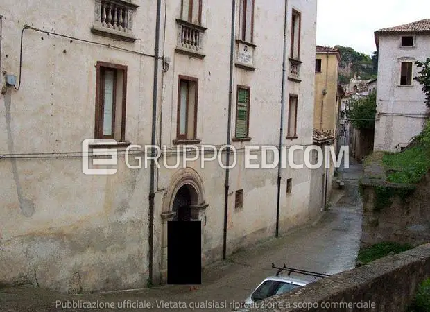 Magazzini e locali di deposito in via S. Nicola, 13 - 1