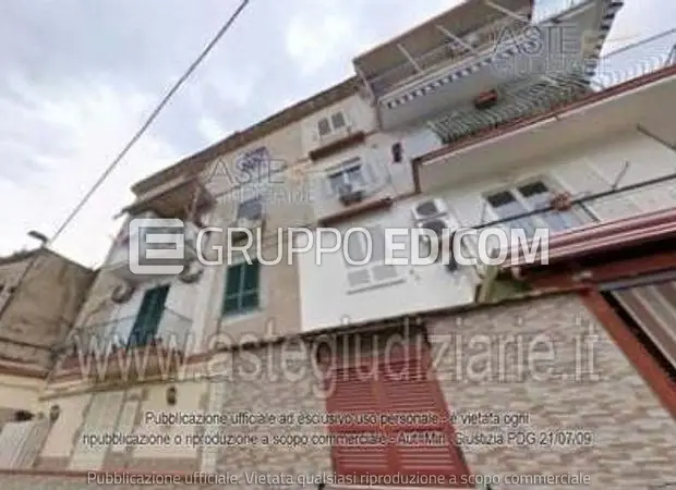 Abitazione di tipo economico in Via Figurelle, 42, 80146 Napoli NA, Italia - 1