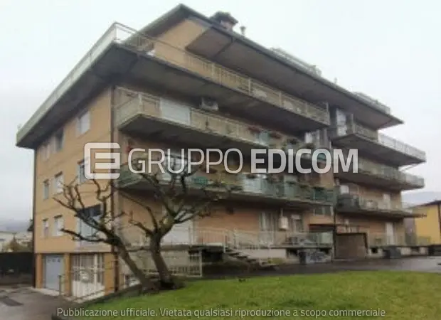 Abitazione di tipo economico in Via Vittorio Veneto, 8, 24060 Casazza BG, Italia - 1