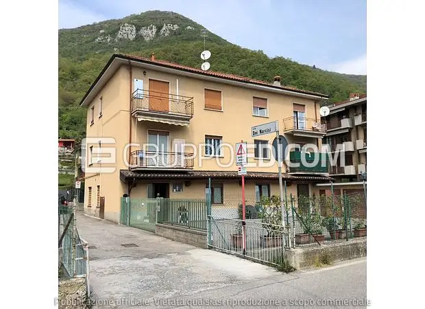 Abitazione di tipo popolare in Via dei Narcisi, 6 - 1