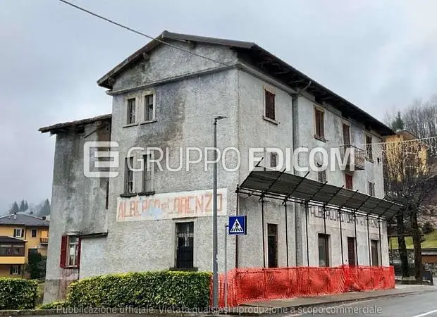 Alberghi e pensioni in Via Carale 1 - 1