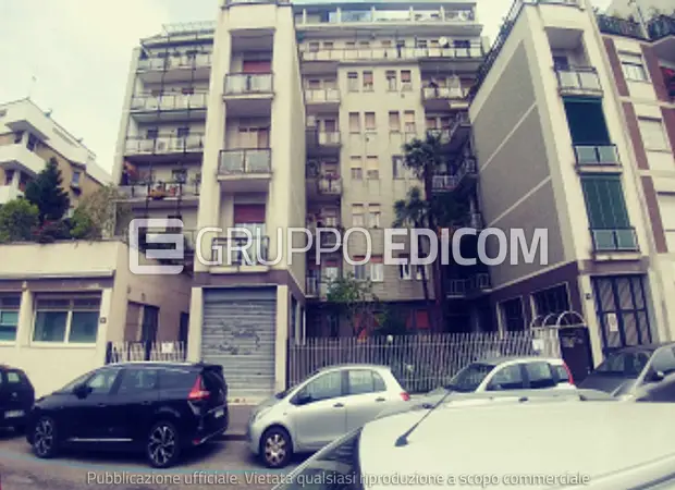 Uffici e studi privati in Via Bernardino Zendrini, 14 - 1