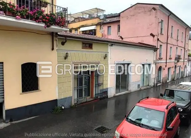 Negozi, botteghe in Via Mura Sud 37 - 1